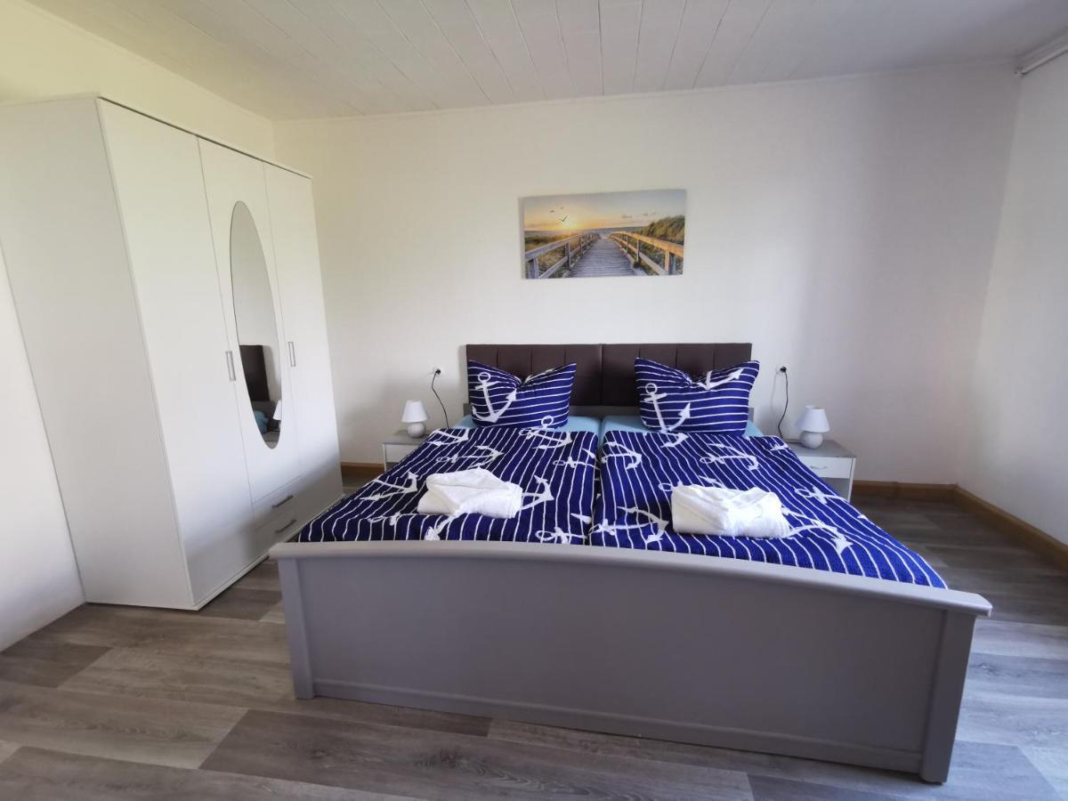 Ferienwohnung Am Stadtrand Garz Ruegen Esterno foto